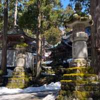 葉嶽神社：雪中浪漫的寧靜聖地 ❄️❤️