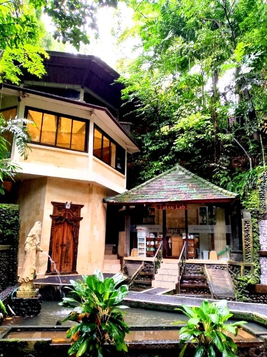 A rainy morning's exploration of Tastes of Taksu, Ubud.