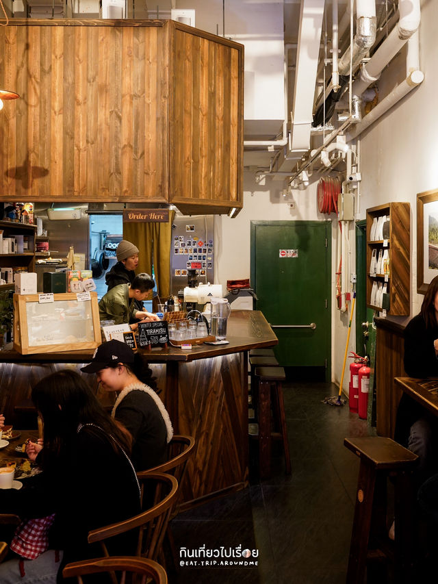 Knockbox Coffee กาแฟดี บรรยากาศย่านใน Central