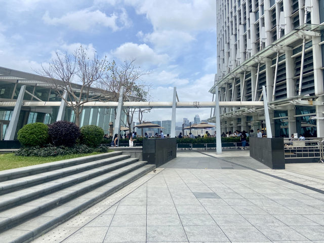 觸摸這座城市的心臟🫀✨中環IFC 商場天台花園✨🌹