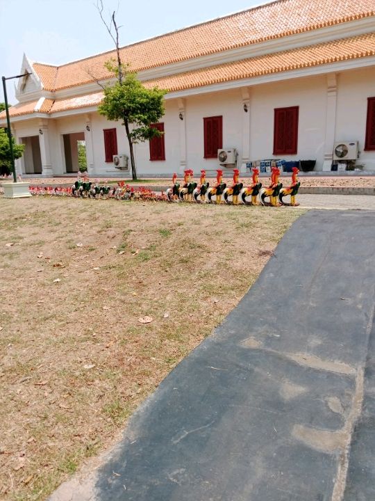 สักการะ ศาลสมเด็จพระนเรศวรมหาราช พิษณุโลก