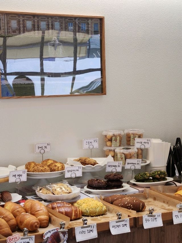 부산시립박물관 근처 맛있는 빵과 커피, 조용한 분위기 카페 못티