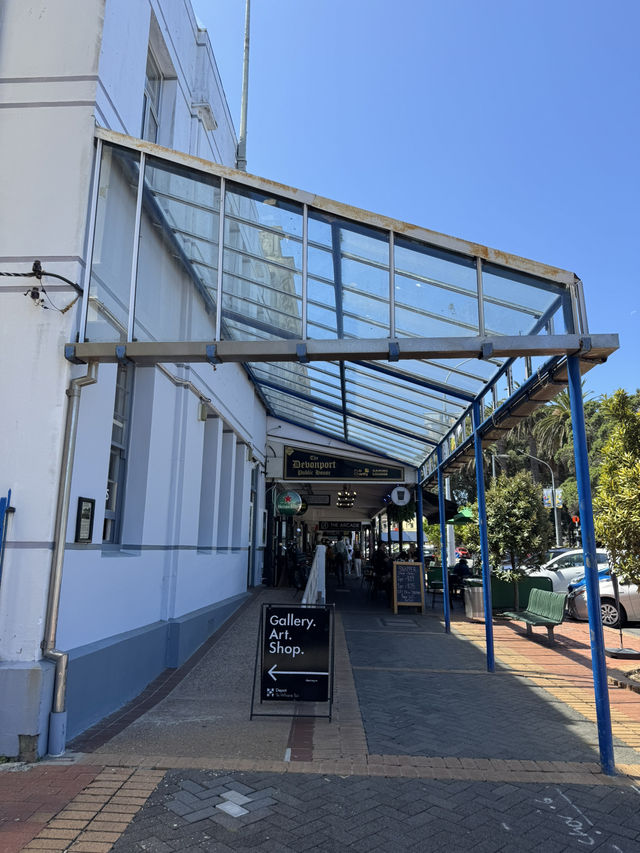Quick stop at Devonport 🛥️
