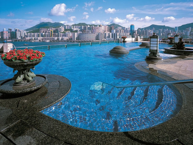 🌉 “창밖엔 빅토리아 하버, 안에는 완벽한 휴식 – Harbour Grand Hong Kong”