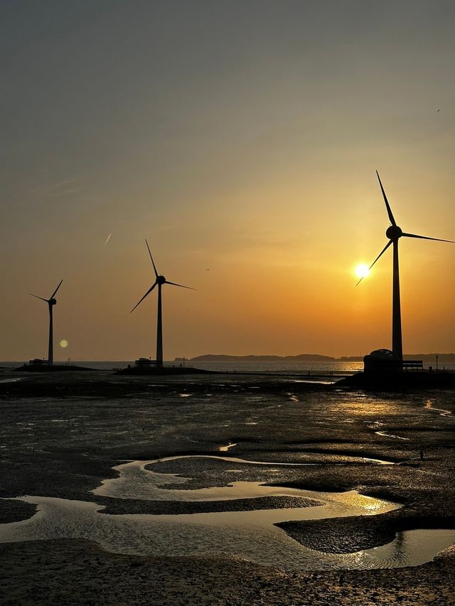 Beautiful sunset in Tando Port