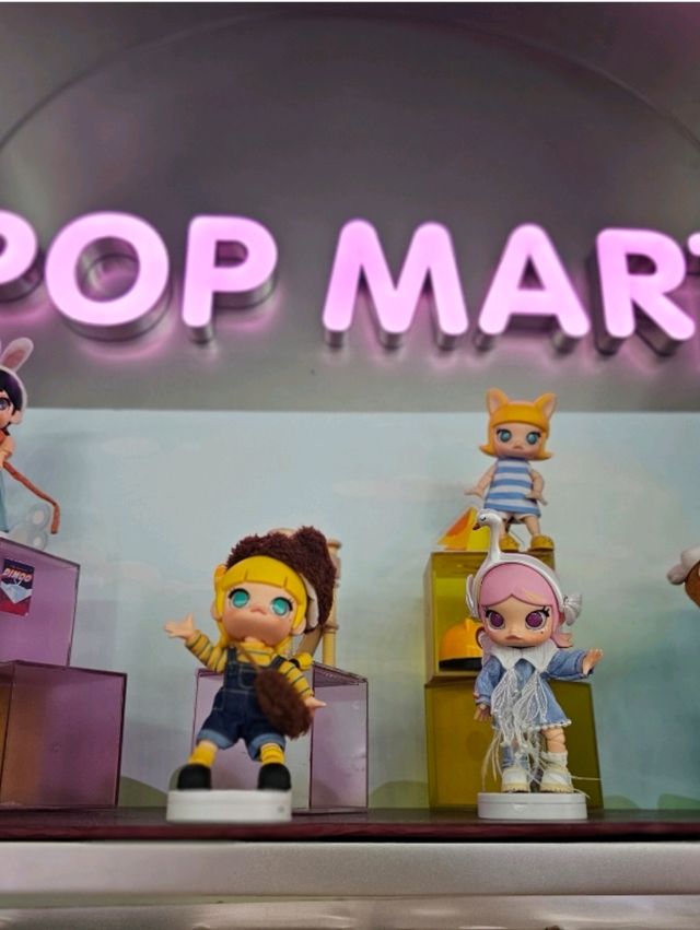 ช้อปปิ้ง Pop Mart ที่ใหญ่สุดในเซี่ยงไฮ้