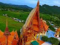 วัดถ้ำเสือ โดดเด่นด้วยพระพุทธรูปปางประทานพรใหญ่