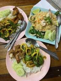 ร้านยำไก่แซ่บก๊ะดา 