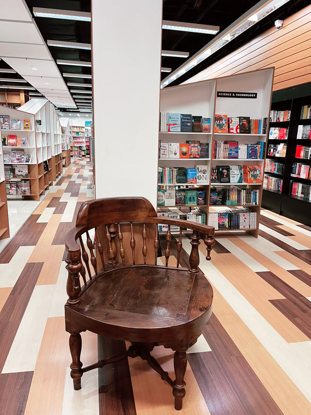 Book Lovers’ Delight: Discovering the Stunning BX+ Bookstore at Pavilion KL