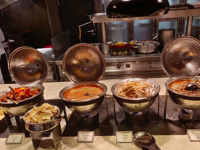美福大飯店，彩匯午餐
