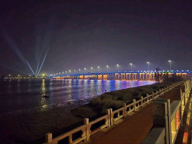 Low-Key Chill Spot with Serious Local Vibes