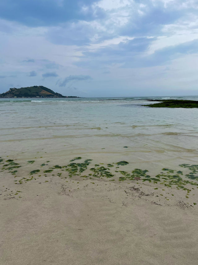 🏖️ 협재해수욕장, 제주의 에메랄드빛 바다! 