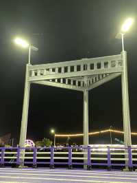 เกาะลอย ศรีราชา – สถานที่ท่องเที่ยวที่ผสมผสาน