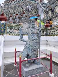 Wat Arun – The Temple of Dawn That Shines All Day