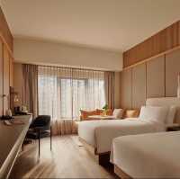 A Contemporary Oasis Where Comfort Meets Elegance