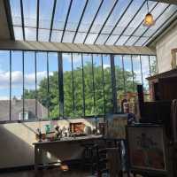 Paris | Montmartre Museum: A Sunny Dive into Artistic History! ☀️🎨