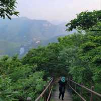 Hiking Naebyeonsan