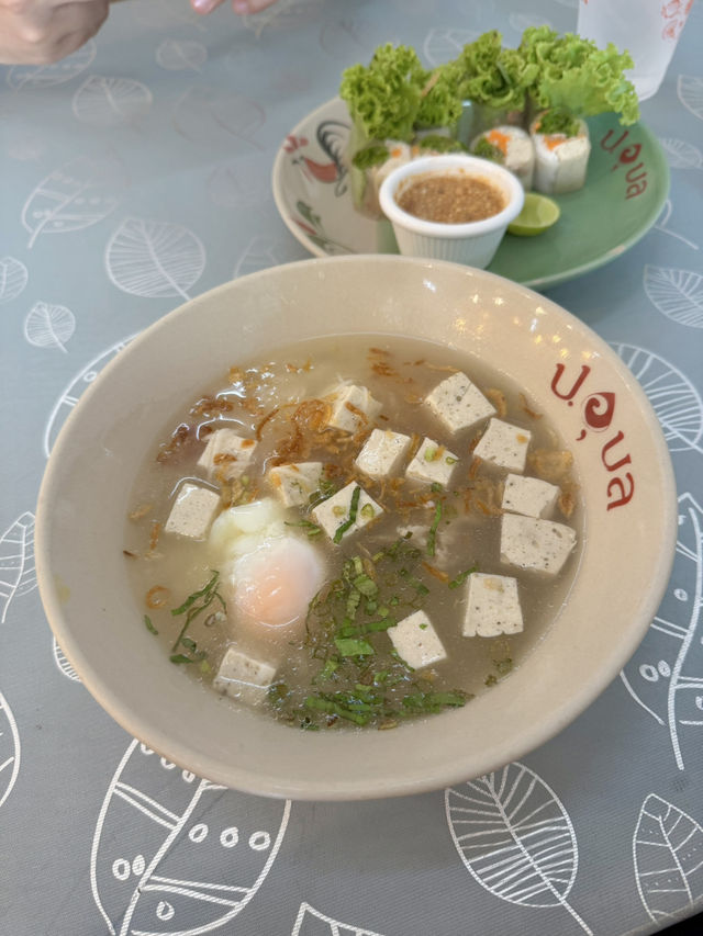 ก๋วยจั๊บญวน by ป.อุบล : อร่อย สะดวก ราคาดี