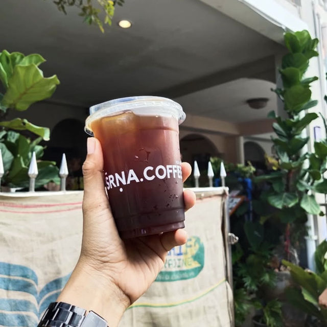  ☁️ SRNA. Cafe – เรียบ เท่ เงียบ 