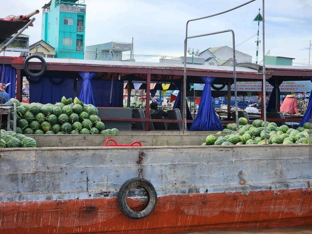 Cai Rang Floating Market (Can Tho)