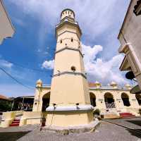🕌 Solo Cultural Stop: Masjid Melayu Lebuh Aceh – Penang’s Historic Malay Mosque