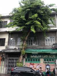 A lively street in Bangkok 