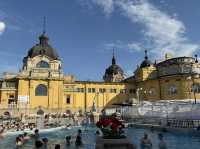 Szechenyi Thermal Bath: My Recent Experience & Tips for Your Visit! ♨️🤩