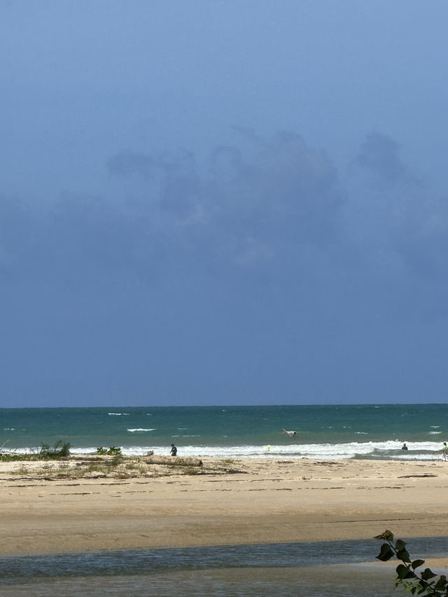 Apsara Khaolak บรรยากาศร่มรื่น ใกล้จุดเล่นเซิร์ฟ