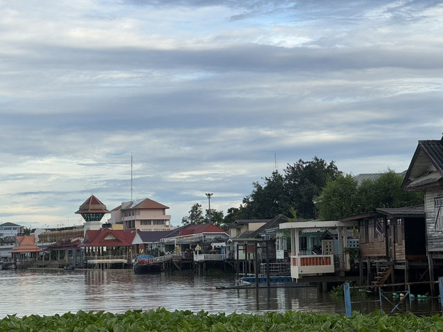 Pathumthani City of lotus