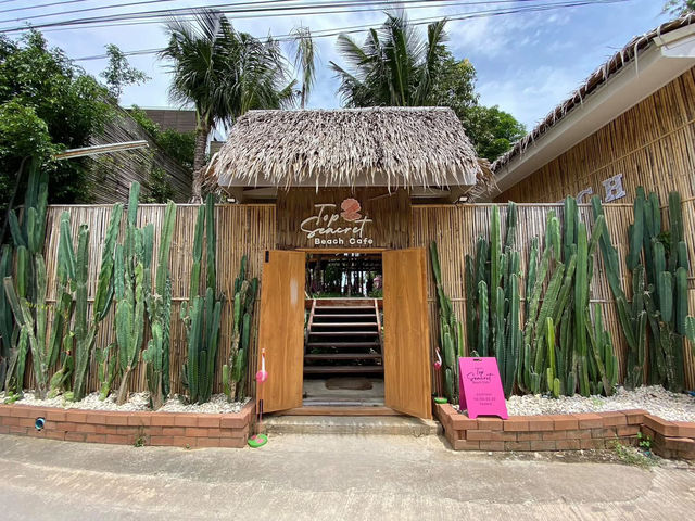 Top Seacret Beach Cafe