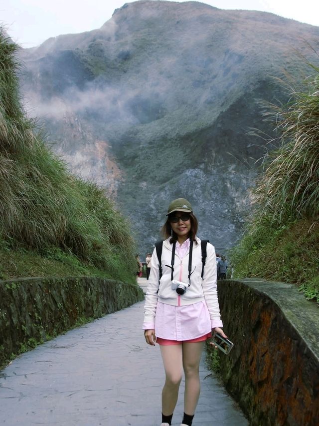 ปากปล่องภูเขาไฟเสี่ยวโหย่วเคิง (Xiaoyoukeng)