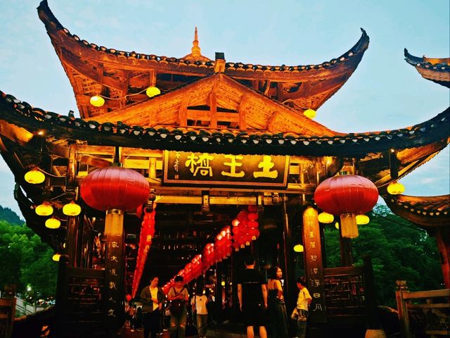 Furong Ancient Town: The Waterfall Village of Hunan’s Tujia Heritage