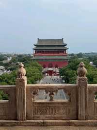 Chill Walks and Epic Views at Jingshan Park