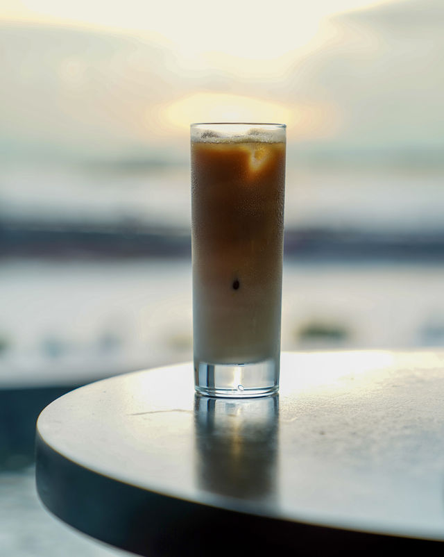 🌅 รีวิว C Lounge @ Conrad Manila 🇵🇭