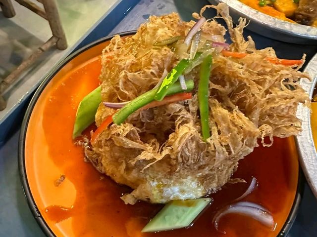 Taste the Authentic "First Chicken of Lingnan"