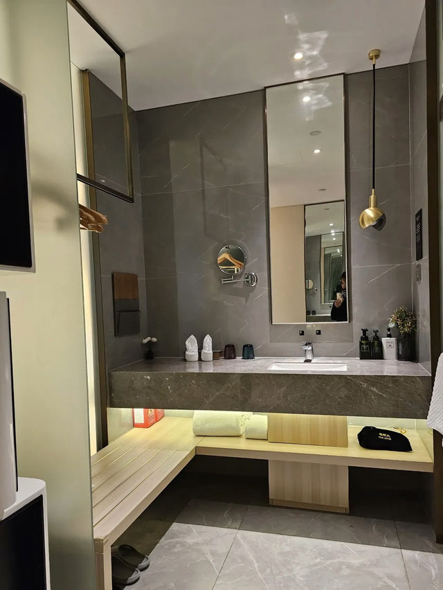 รีวิวโรงแรม Hazens Hotel – เฉิงตู