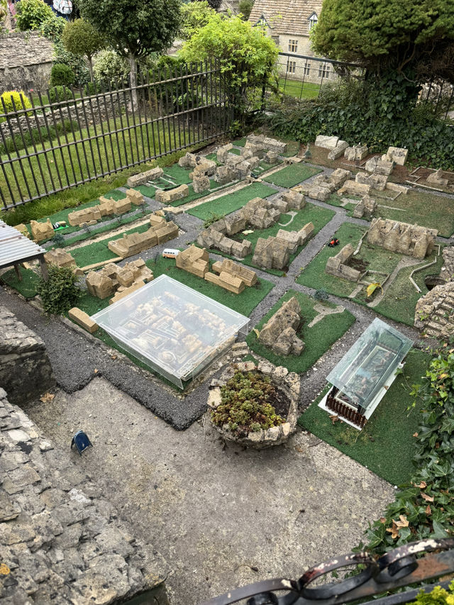 英國最美麗童話村莊嘅小人國