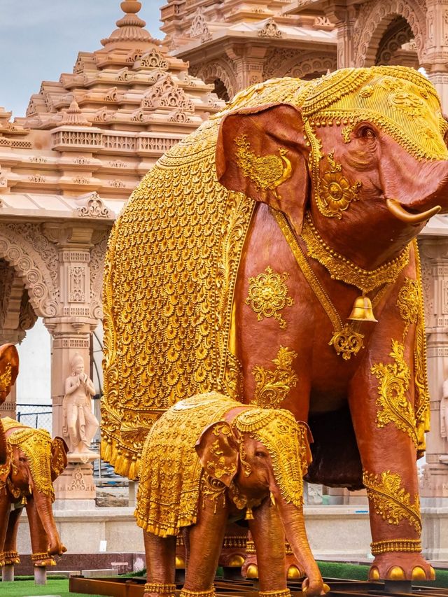 SWAMINARAYAN AKSHADHAM TEMPLE SWAMINARAYAN AKSHADHAM TEMPLE