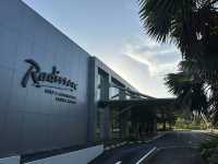 🏌️‍♂️ Spacious Luxury at Radisson Golf & Convention Center Batam