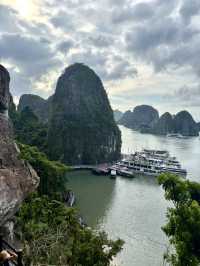 My Halong Bay Cruising Experience – A Must-Do in Vietnam 🇻🇳✨