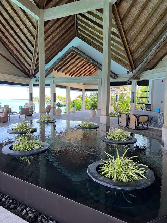 Hilton Maldives Amingiri Resort & Spa, Tropical Luxury with a Personal Touch