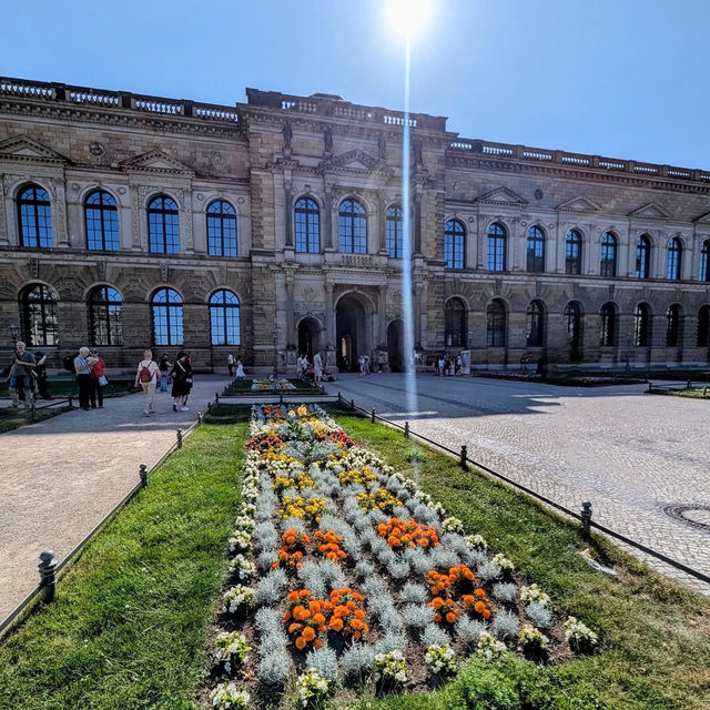 Frauenkirche Dresden, A Testament to Resilience and Beauty