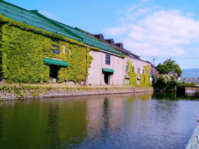 Otaru Canal: Nostalgic Ambiance