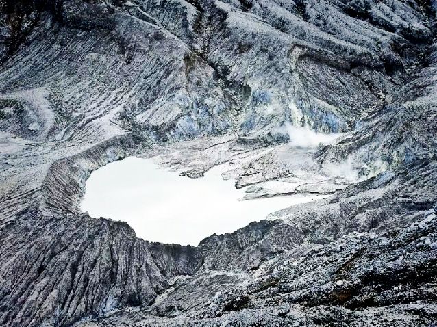 印尼🇮🇩覆舟火山 印尼🇮🇩覆舟火山