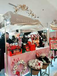 🎄 Festive Finds at One Utama Old Wing: Your Christmas Gift & Photo Spot!