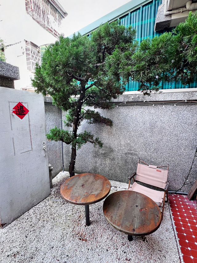 台中|如果你剛好愛書法也愛咖啡☕️ 台中|如果你剛好愛書法也愛咖啡☕️