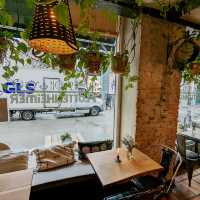 🇩🇰 Café Flottenheimer: Copenhagen's Cozy Hygge Haven