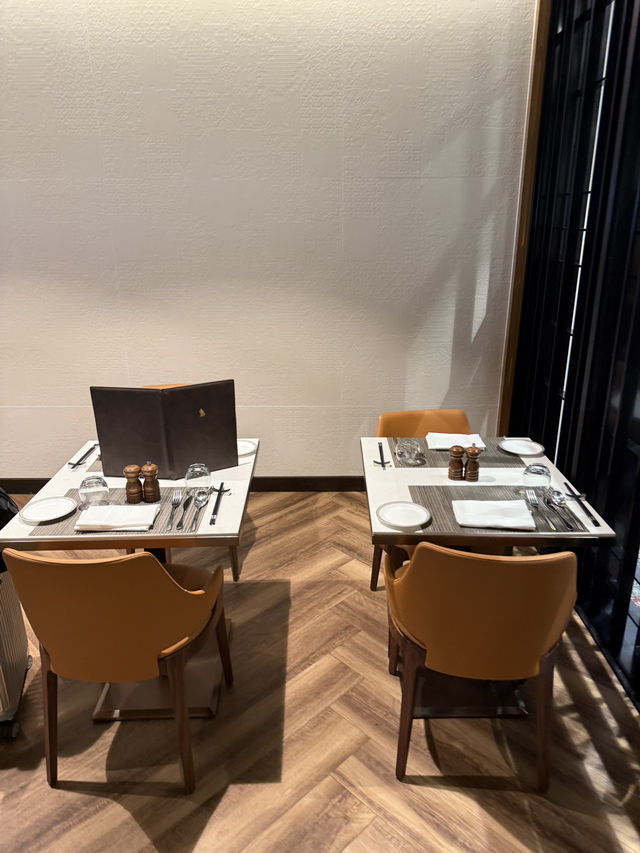 SilverKris First Class Lounge Sydney Airport