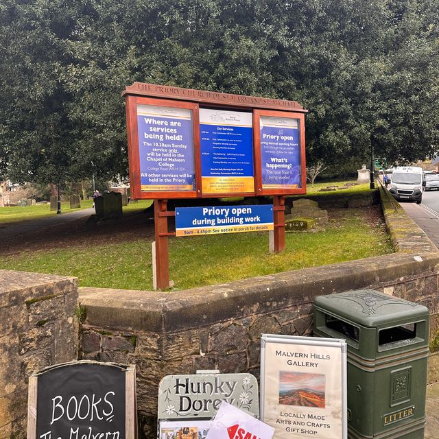 Welcome to Great Malvern Priory