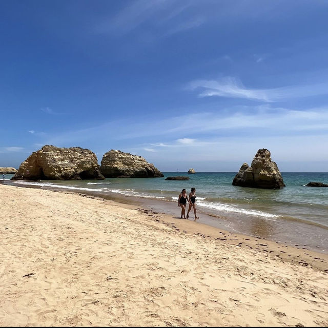 <葡萄牙 Portimão 🇵🇹> 三城堡沙灘 🏖️